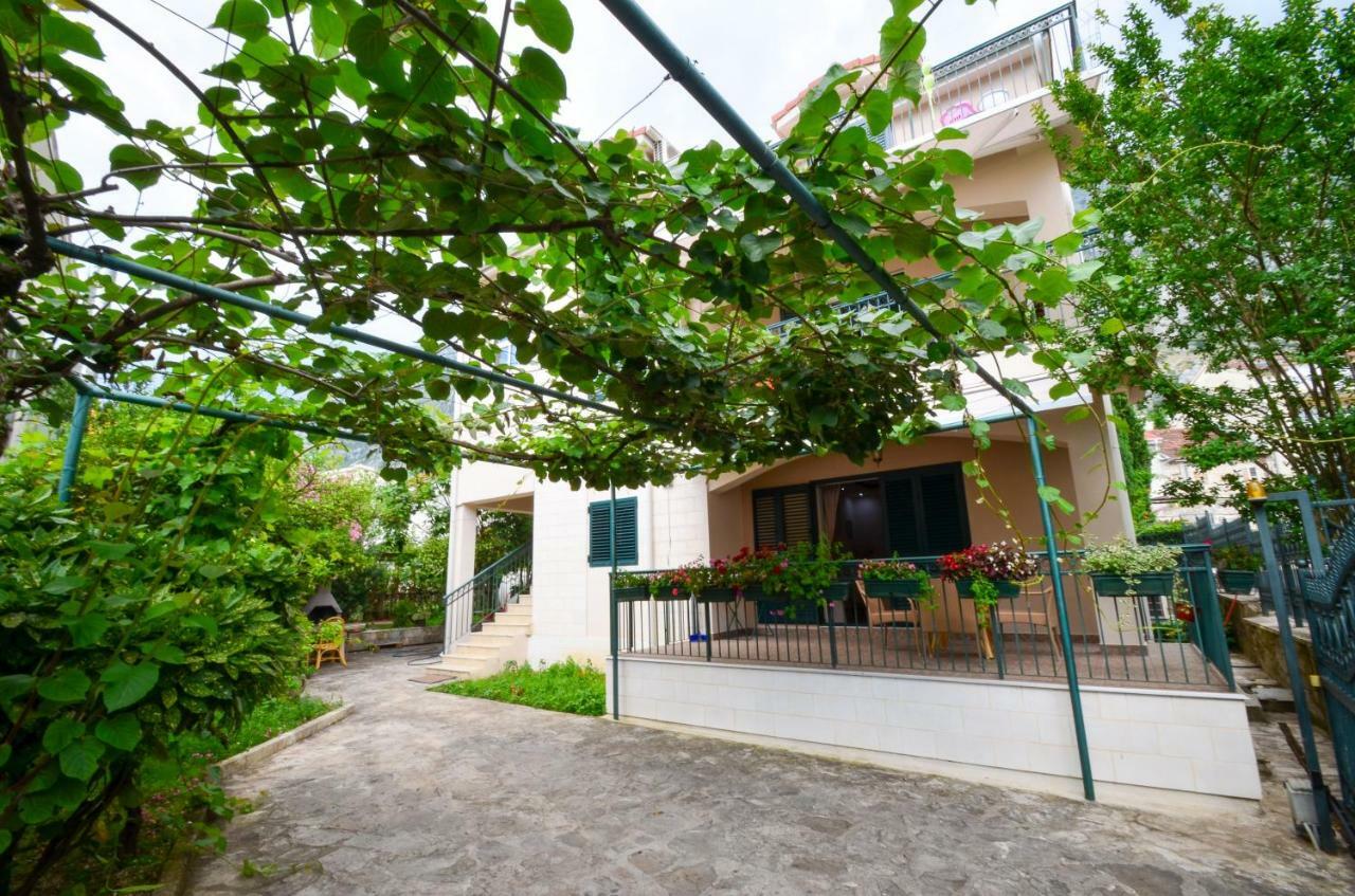 Apartment Radulovic โกตอร์ ภายนอก รูปภาพ
