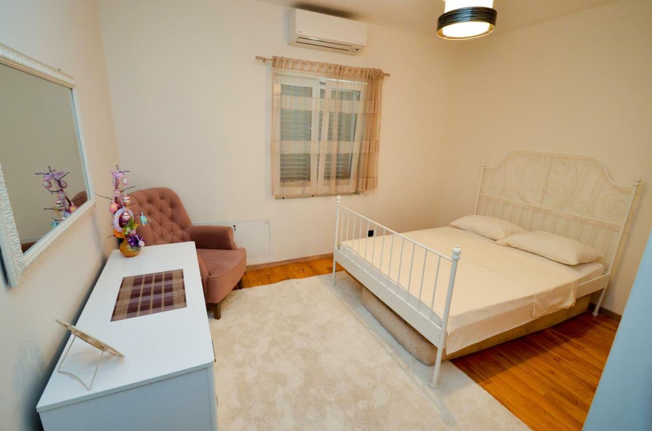 Apartment Radulovic โกตอร์ ภายนอก รูปภาพ