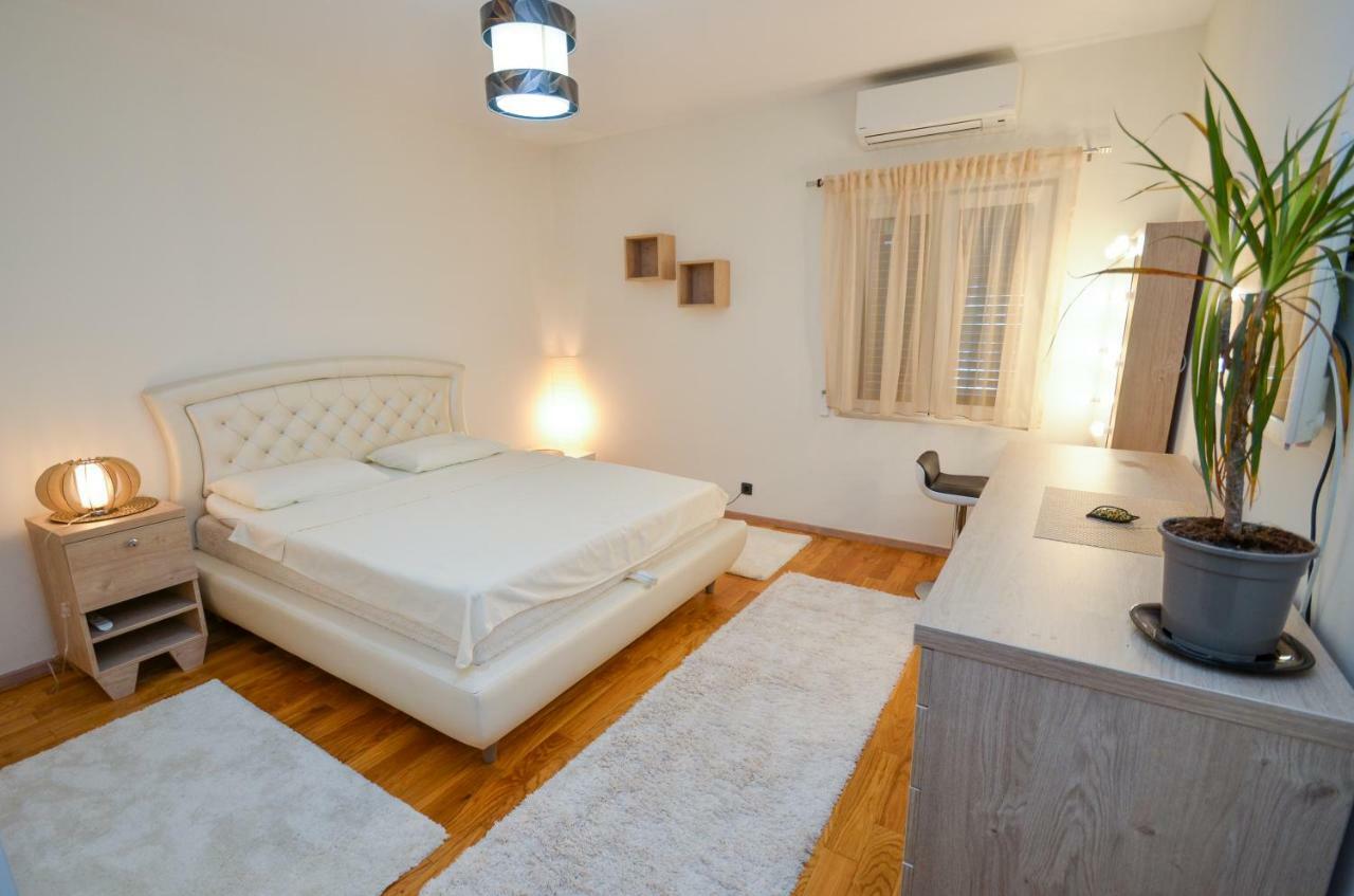 Apartment Radulovic โกตอร์ ภายนอก รูปภาพ